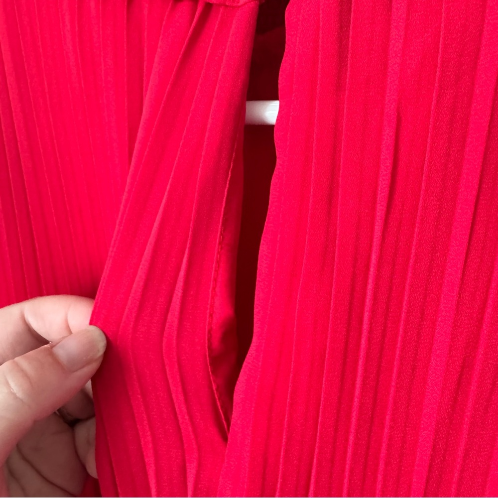Nanette Lepore Red Smocked Pleated Dress Size 12 Mock Neck Evening Wedding - Picture 11 of 16